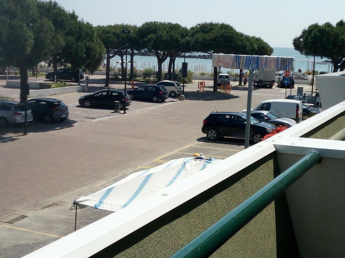 Faro 23 Apartment Lido delle Nazioni Exterior foto